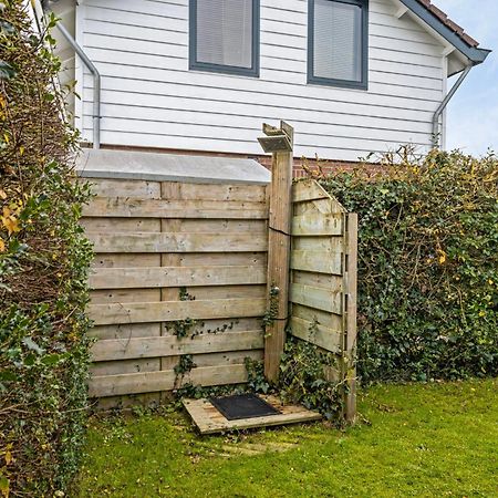 Vakantiehuisje In Ouddorp Dichtbij Het Strand エクステリア 写真